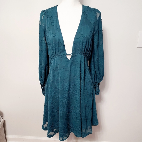 GORGEOUS Jewel Tone Deep V Dress NWT - Picture 8 of 10
